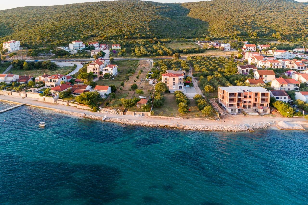Villa Diana سفيتي بيتار المظهر الخارجي الصورة