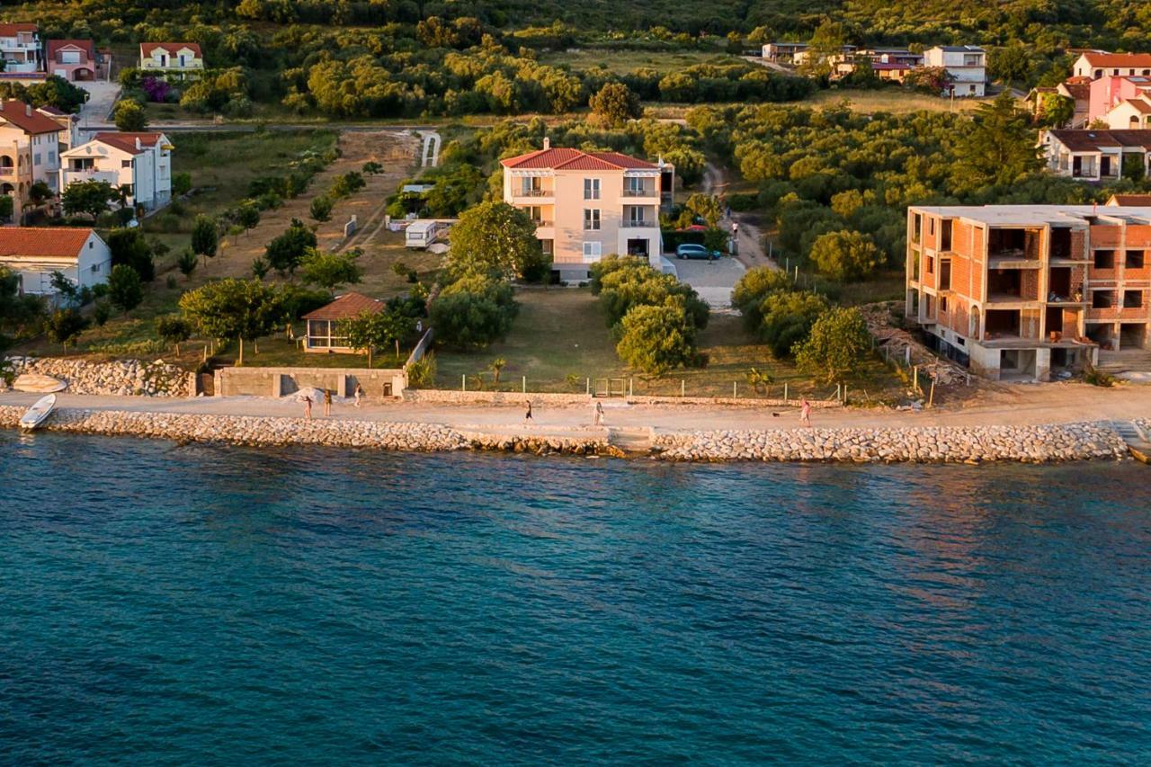 Villa Diana سفيتي بيتار المظهر الخارجي الصورة